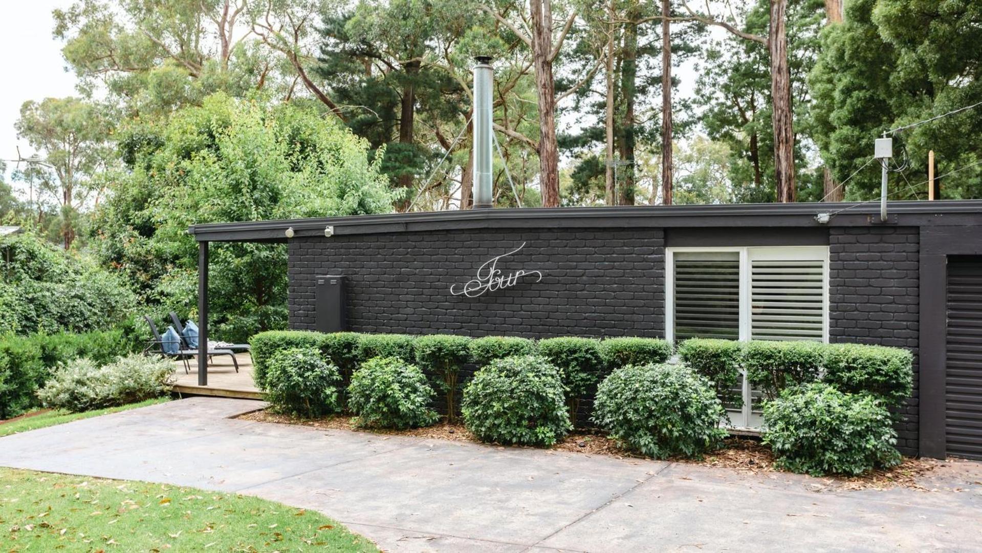 Sunrey Retreat Villa Red Hill Exterior photo